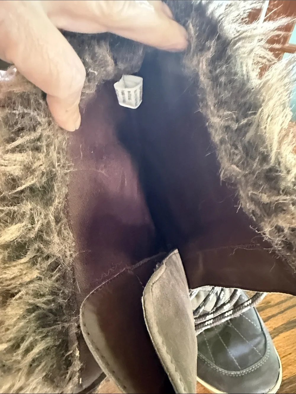 Women’s Brown Winter Lace-Up Boots with Faux Fur